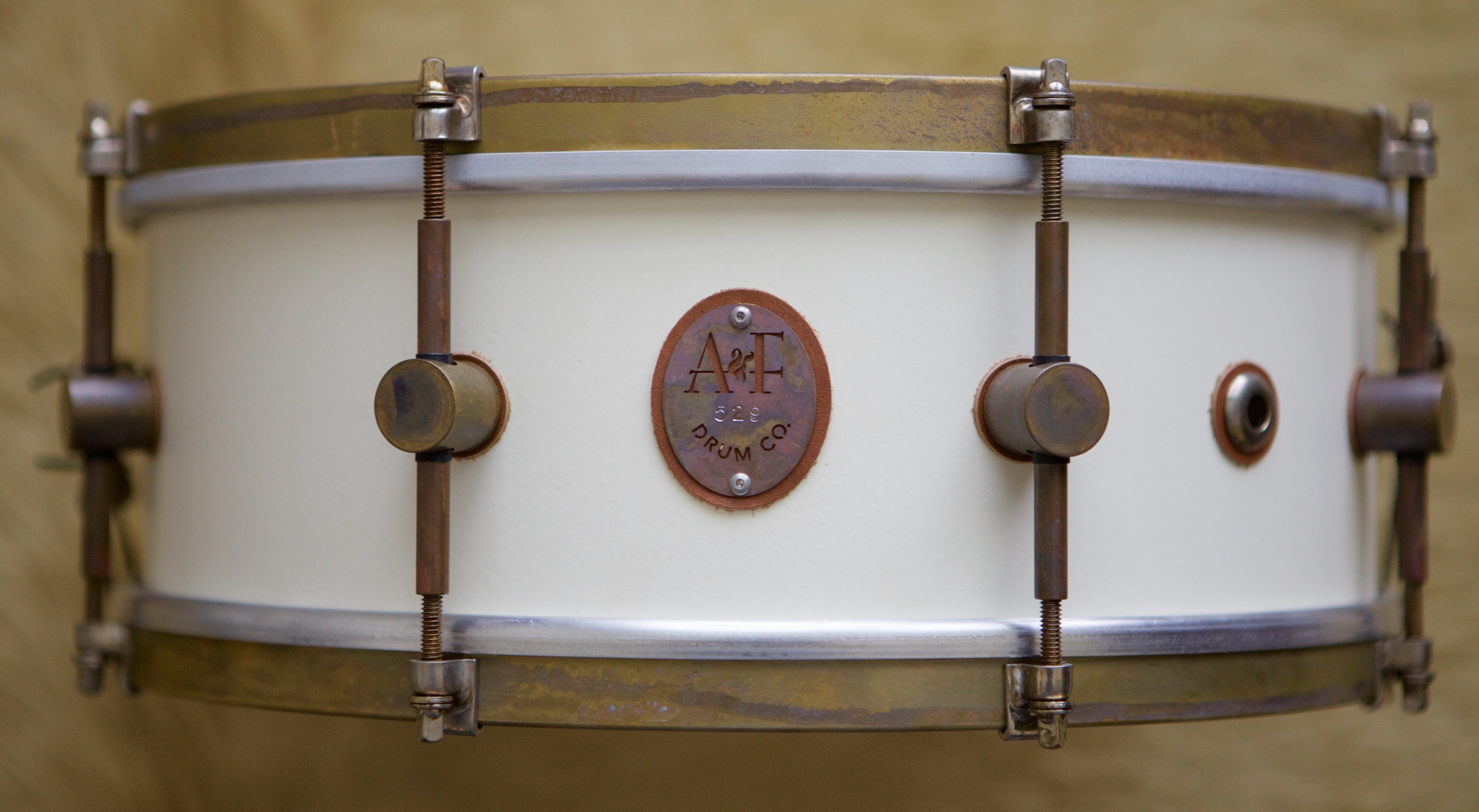 8-Lug Steam Bent Solid Maple Snare in Antique White Finish
