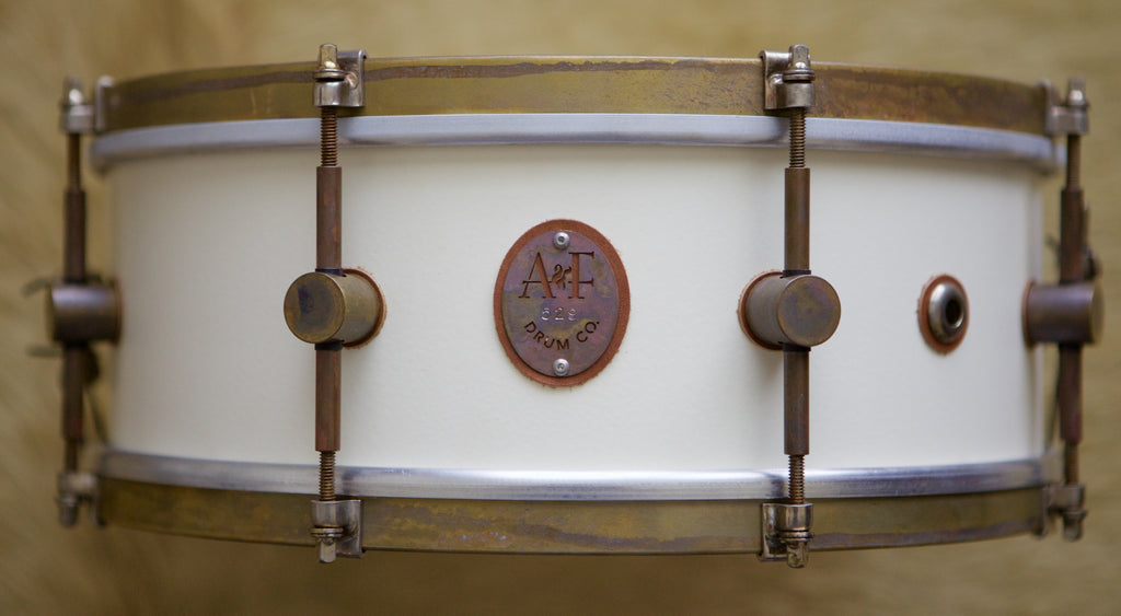 8-Lug Steam Bent Solid Maple Snare in Antique White Finish