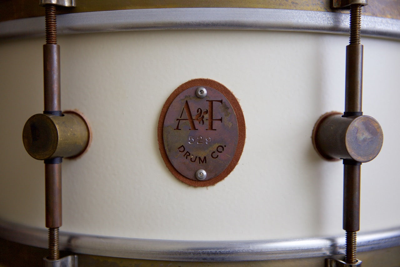 8-Lug Steam Bent Solid Maple Snare in Antique White Finish